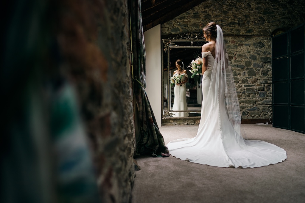 Essence of Australia Gown Preservation – Ali & Brendan